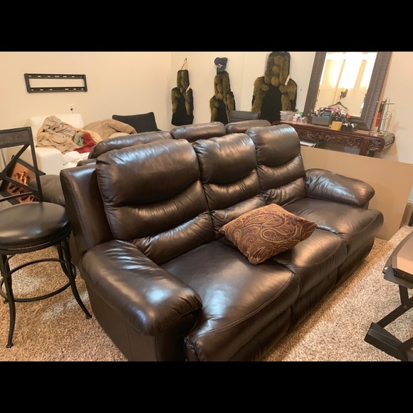 Hand Carved Solid wood Luxury furniture by owner - Picture 8 of 8